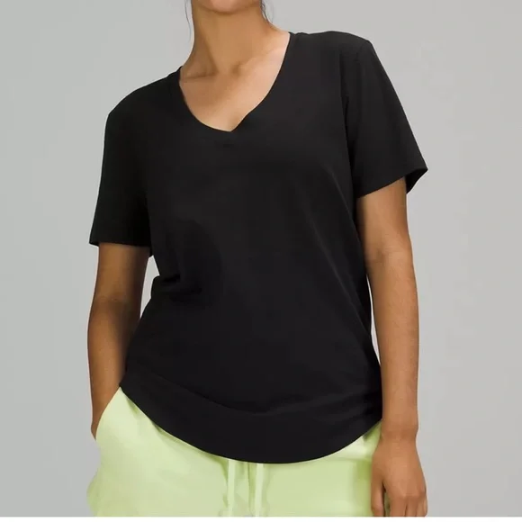 Lululemon short sleeve Love Tee - Picture 1 of 8